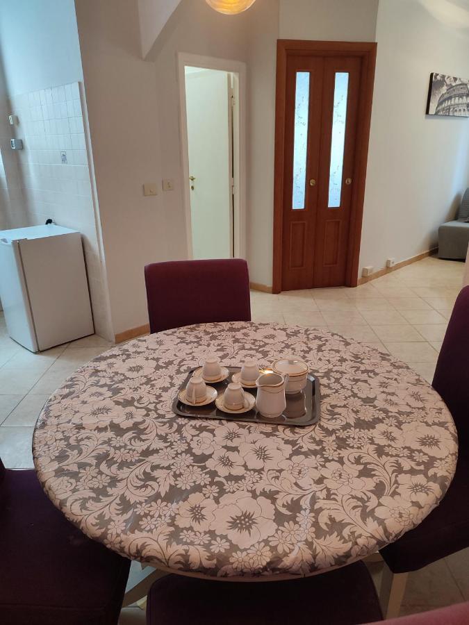 Malu Suite Лідо-ді-Остія Екстер'єр фото